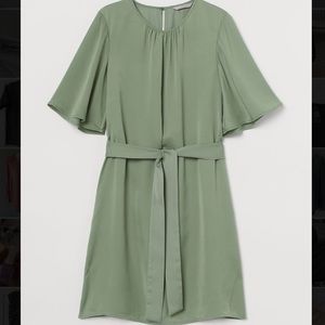 H&M Tie-belt satin dress